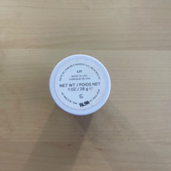 Milk Makeup cream highlighter stick 28g - Picture 3 of 3